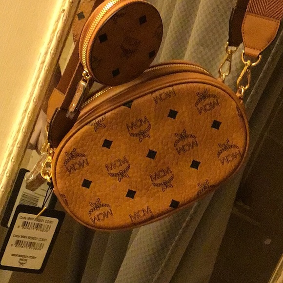 - Authentic Mcm crossbody - Picture 2 of 7